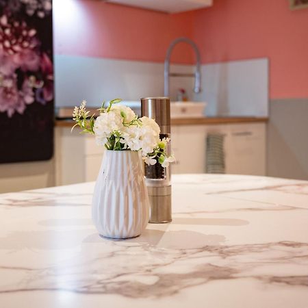 Ad Apartments Tonndorf Хамбург Екстериор снимка