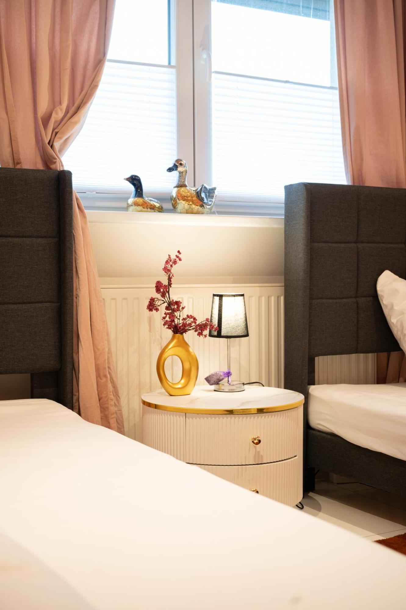 Ad Apartments Tonndorf Хамбург Екстериор снимка